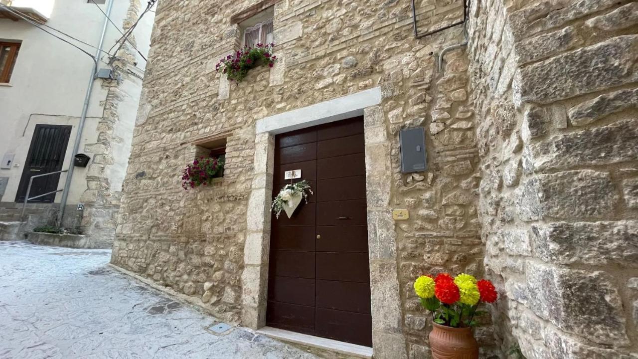 Casa Vacanze Margiu Pater Domus Goriano Sicoli Buitenkant foto