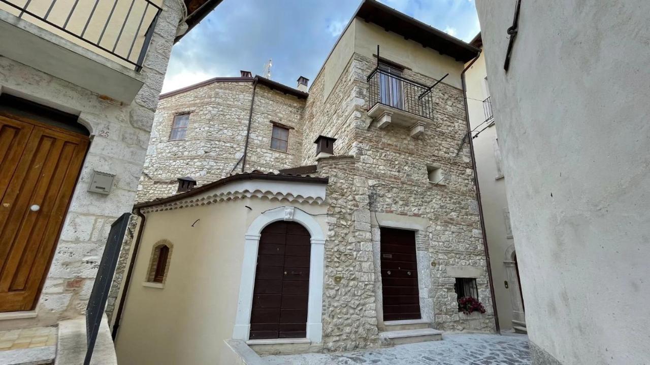 Casa Vacanze Margiu Pater Domus Goriano Sicoli Buitenkant foto